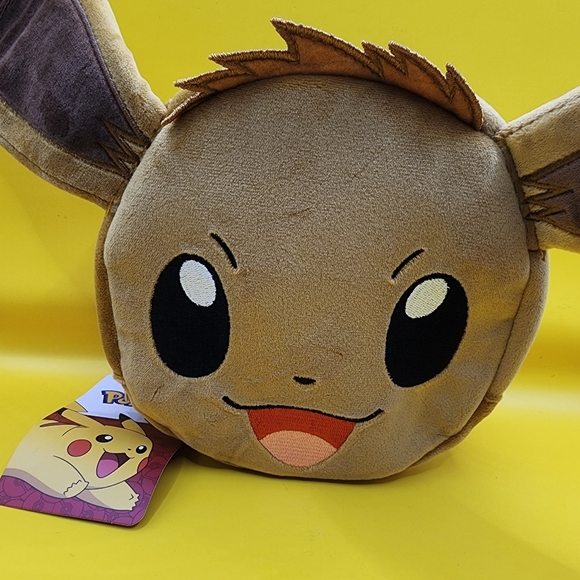 New Pokemon Eevee 3D Velvet Plush Cosmetic Makeup Bag Clutch Purse Nintendo 2024 - Picture 2 of 10
